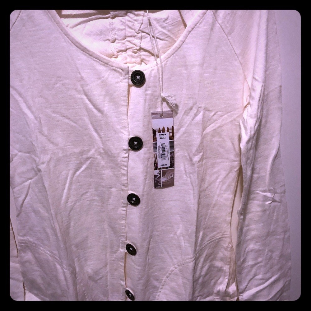 Ivory top Hang Ten with hat, beautiful and soft!